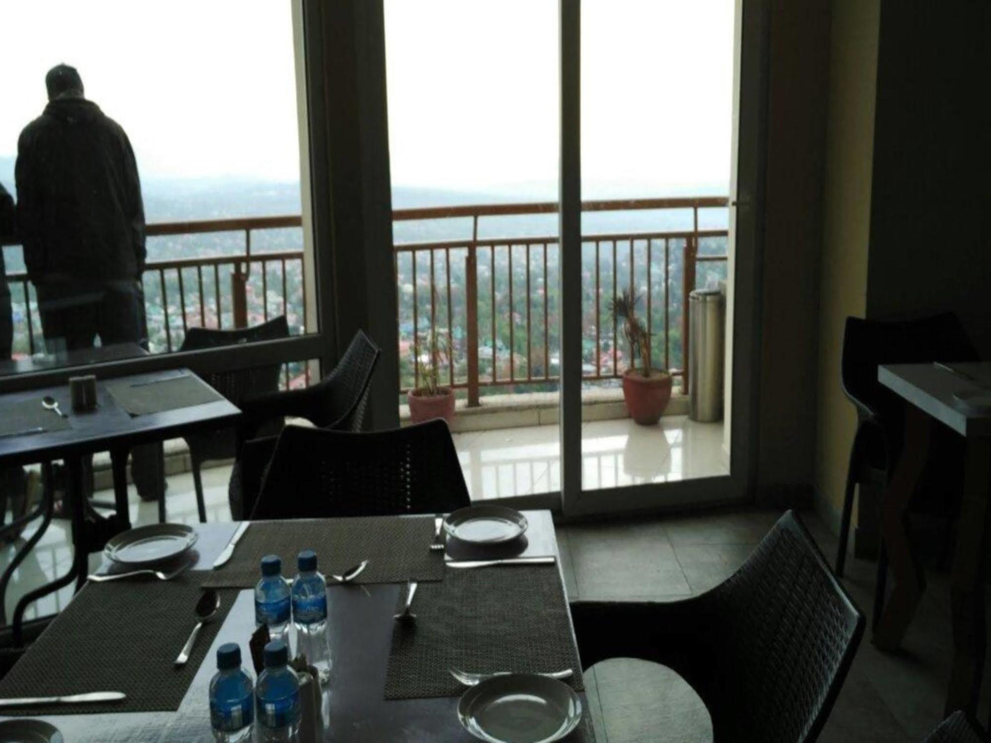 Hotel Inclover-A Peaceful Retreat Dharamszala Kültér fotó